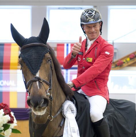 SchwizerPius_CornteyCox_03_CSIYH_YoungsterFinal_SO_040217__BWT3454_cGHPC_studiohorst